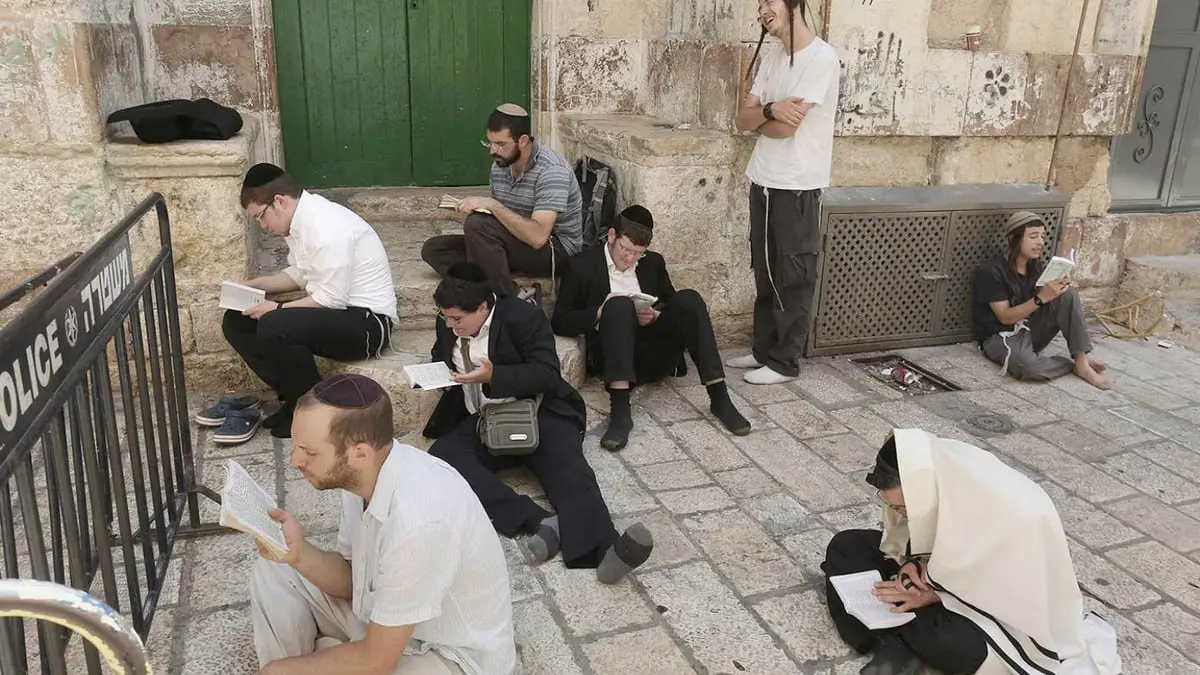 تقرير: إسرائيل "تقترب" من "دولة التوراة" بعد الانتخابات الأخيرة
