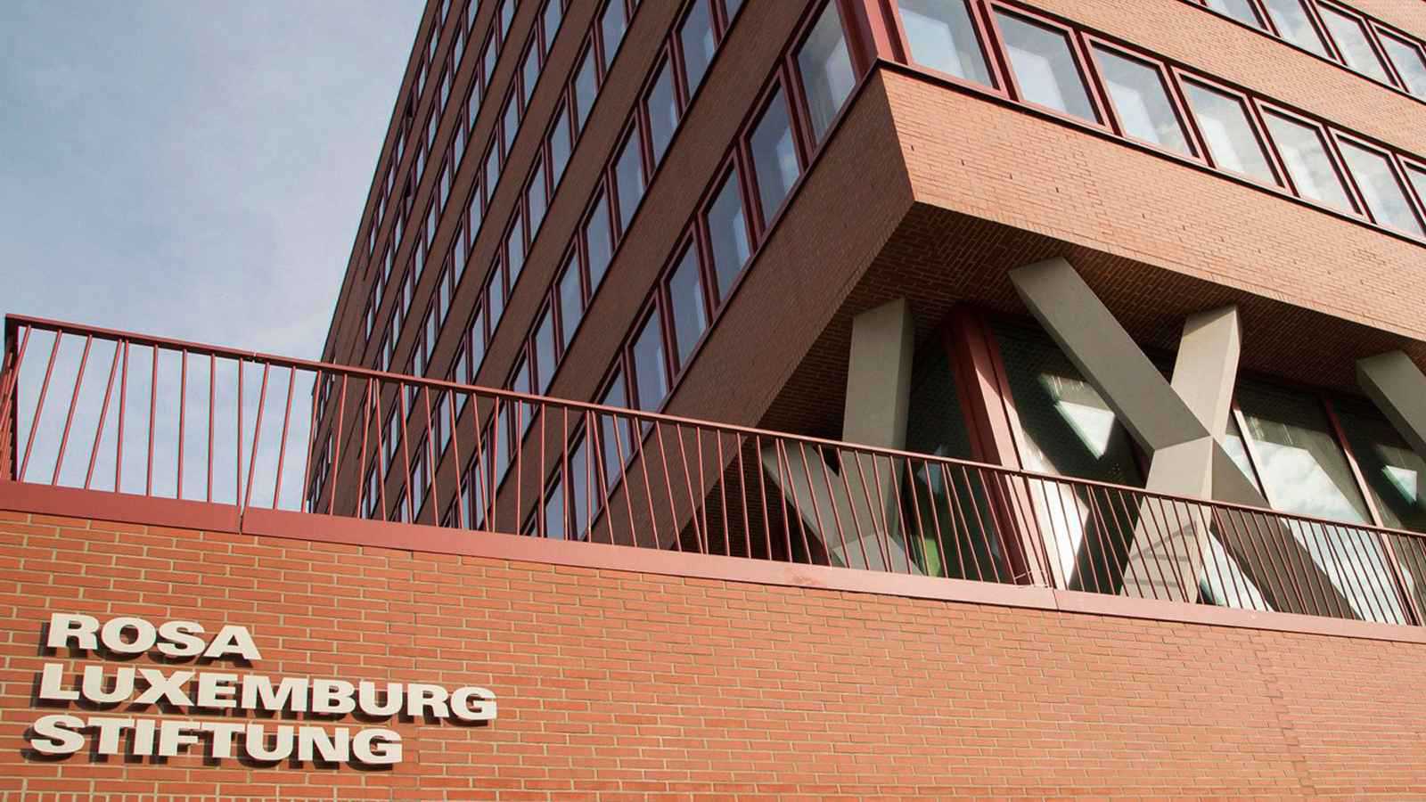 روسيا تعلن "روزا لوكسمبورج" الألمانية "منظمة غير مرغوب فيها"