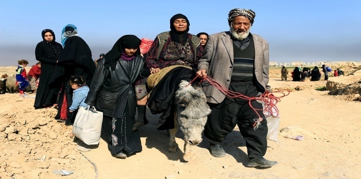 سكان الموصل.. الهروب من قبضة داعش إلى بطش الحشد الشعبي