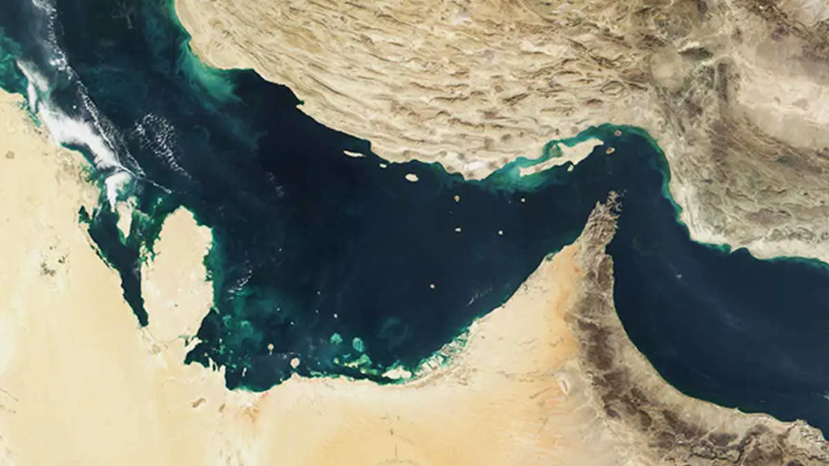 مسؤول أمريكي: أي تحرك من إيران لغلق مضيق هرمز غير مقبول