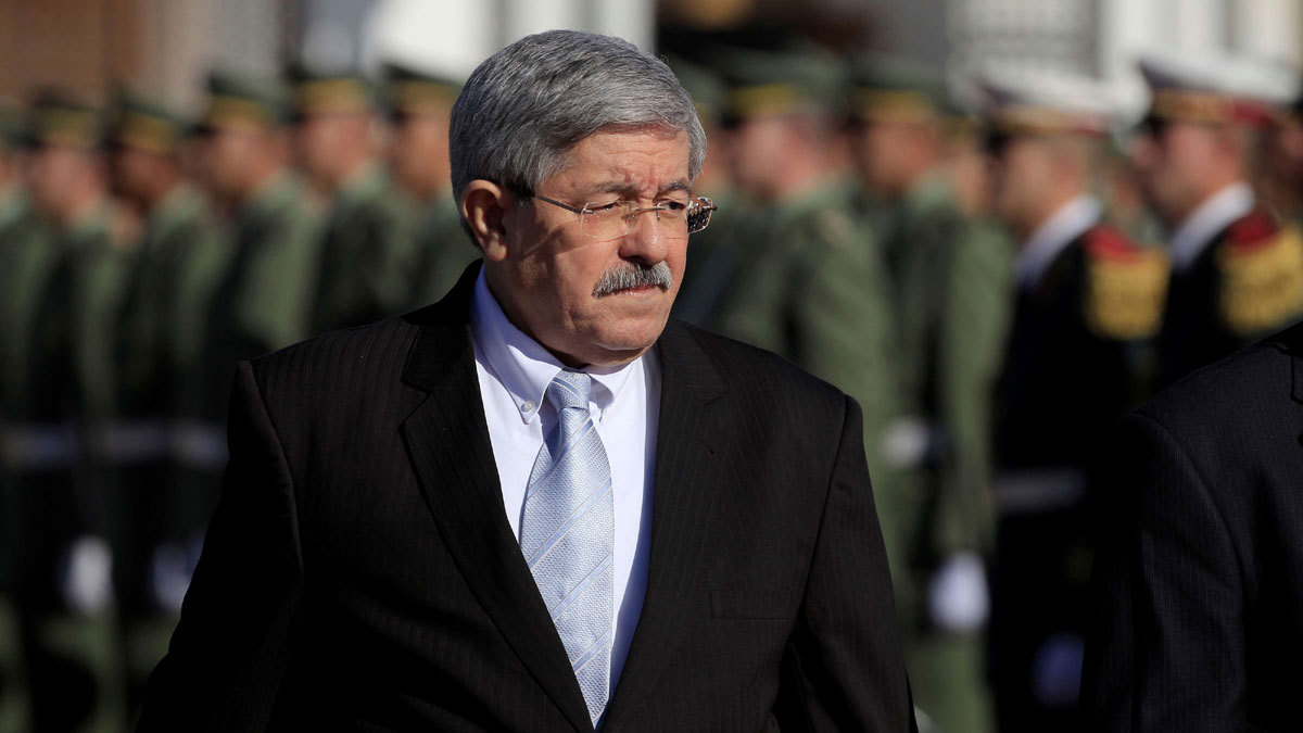 الجزائر.. أحكام بالسجن ضد مسؤولين سابقين كبار بينهم رئيس الحكومة أويحيى