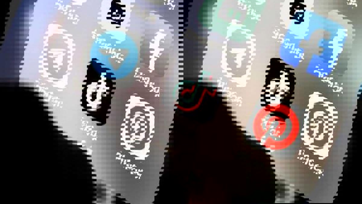 الصومال يحظر "تيك توك" و"تلغرام" للحد من "دعاية الإرهاب"