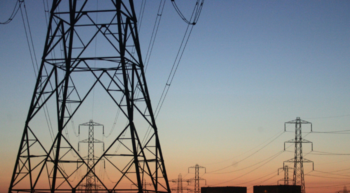 تحذير من انقطاع خدمات الاتصالات في اليمن بشكل كامل