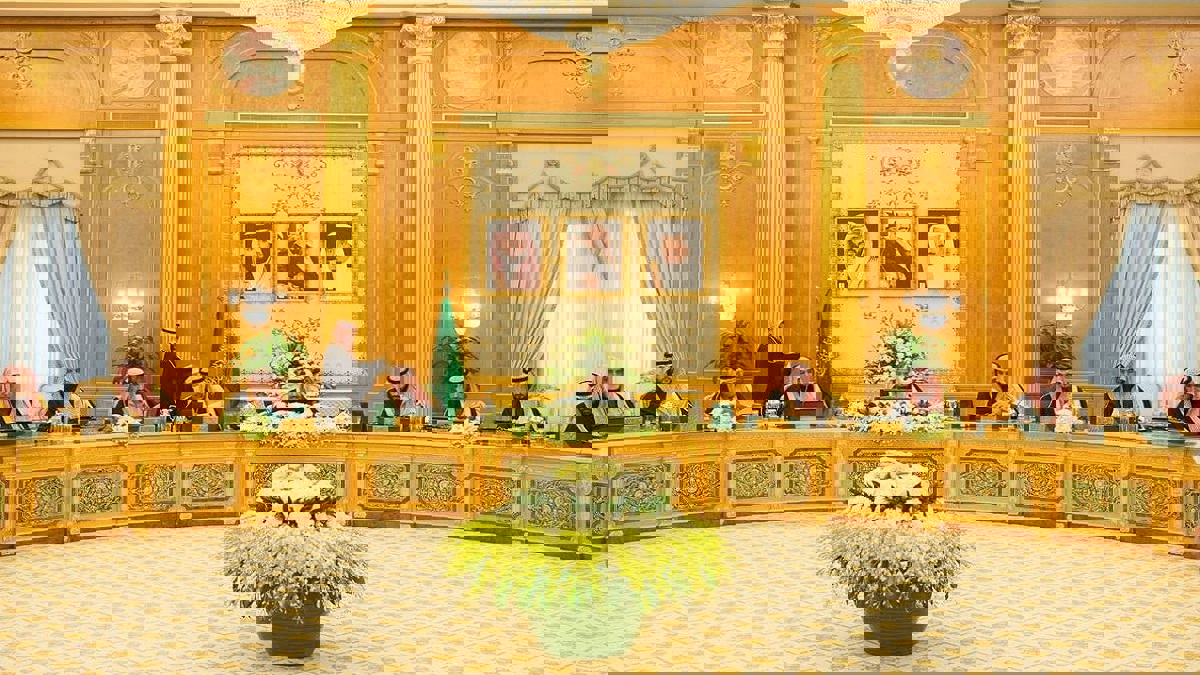 الحكومة السعودية: تمديد خفض إنتاج النفط سيسهم في استقرار السوق‎