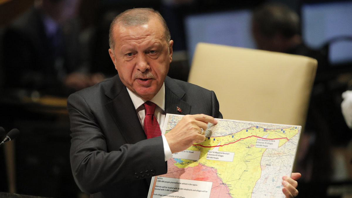 أردوغان: استعداداتنا مع أمريكا لإنشاء منطقة آمنة بسوريا تسير وفق الجدول المحدد