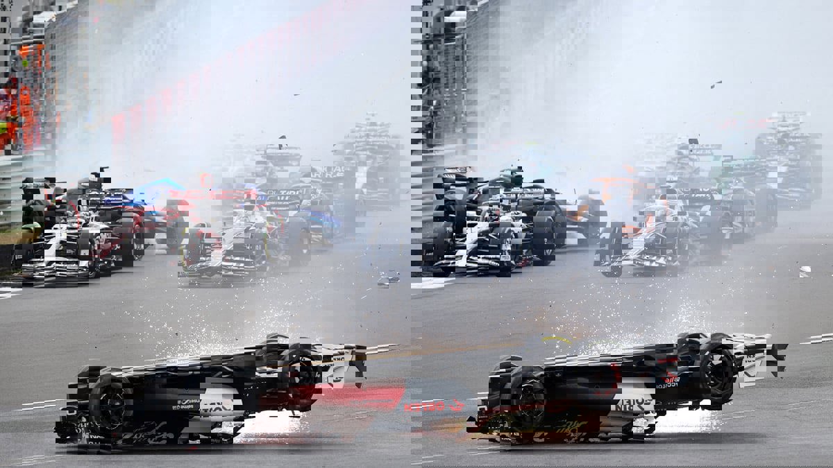 غوانيو تشو بخير بعد تعرضه لحادث في سباق بريطانيا للفورمولا 1