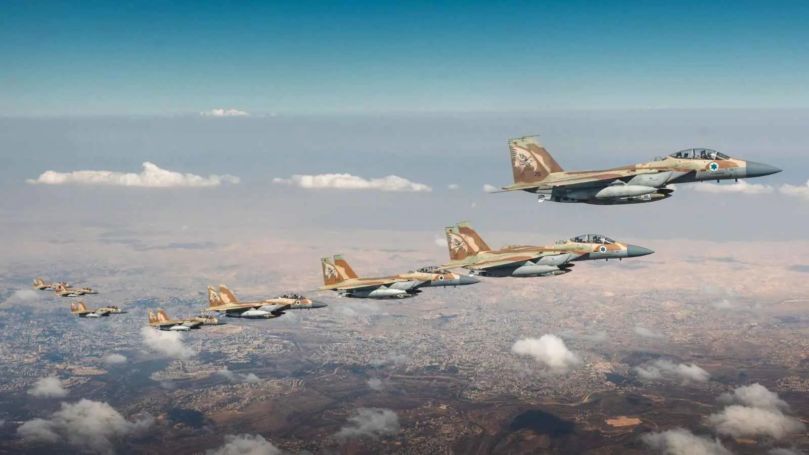 قصيرة ومكثفة.. ترجيحات غربية بضربة إسرائيلية منفردة لإيران