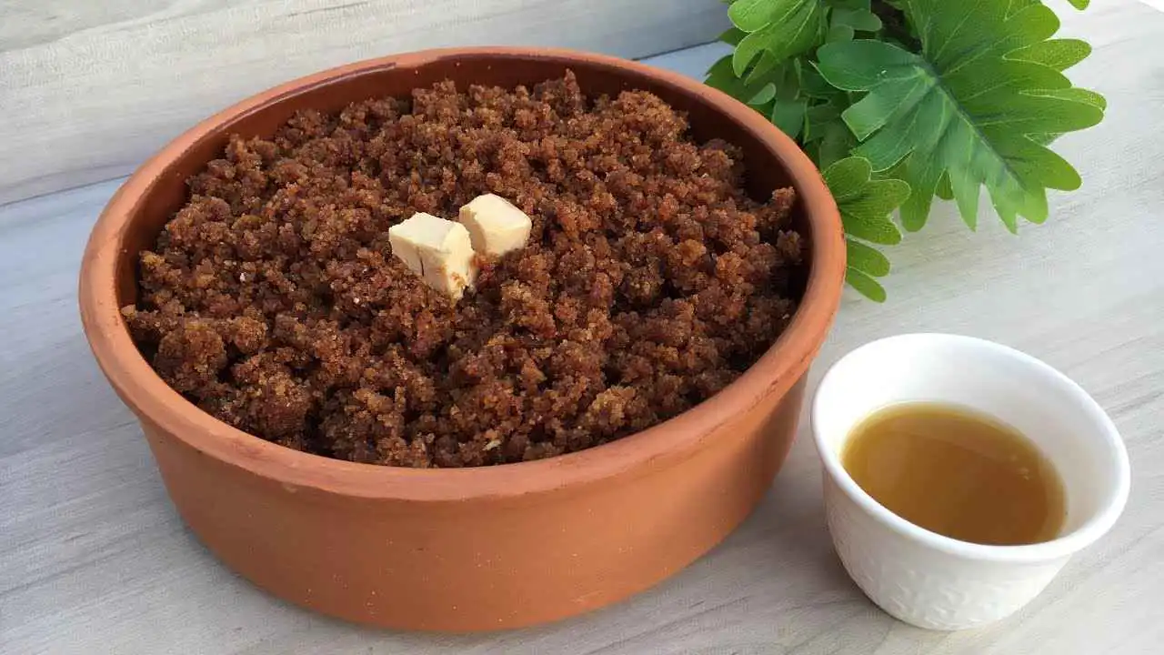 "الحنيني".. طبق الحلوى الأشهر في موائد سحور السوريين