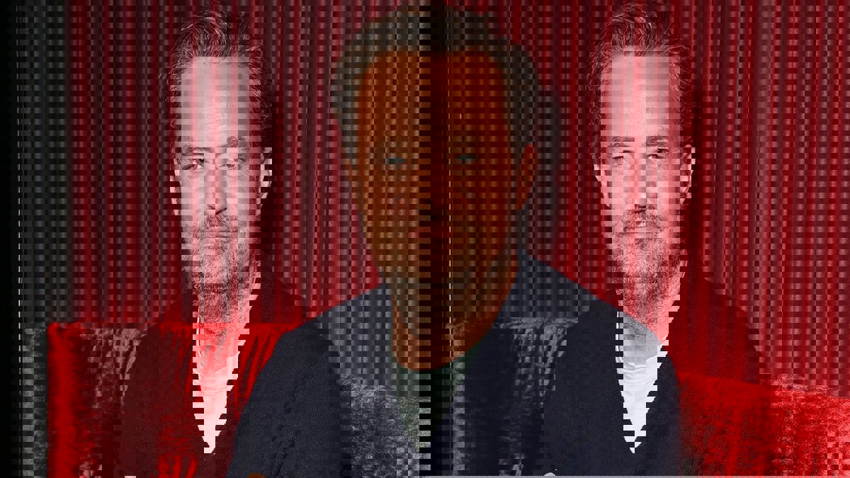 اتهامات بتعنيف النساء تلاحق الراحل ماثيو بيري