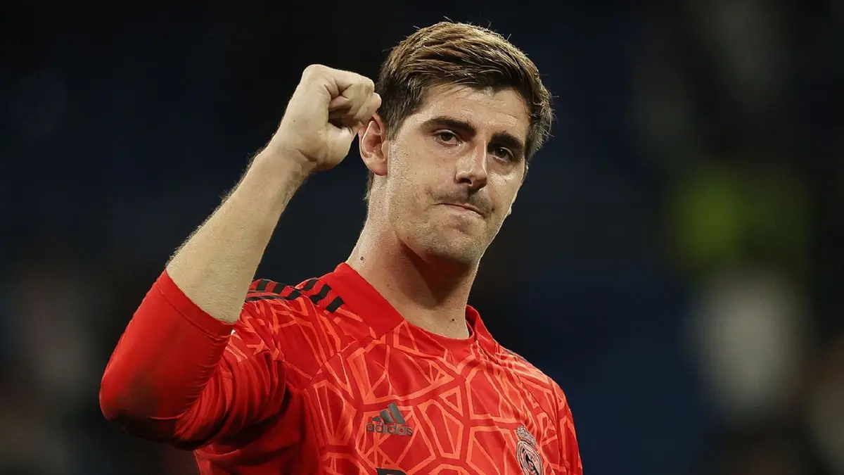 شكوك حول لحاق كورتوا بمباراة الكلاسيكو بين ريال مدريد وبرشلونة