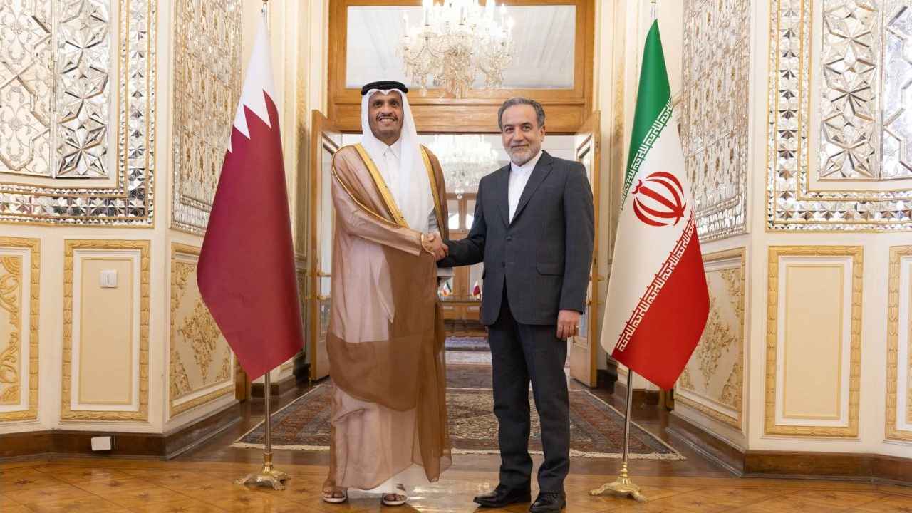 أول إتصال بين عراقجي ونظيره القطري بعد قصف "قاعدة العديد"