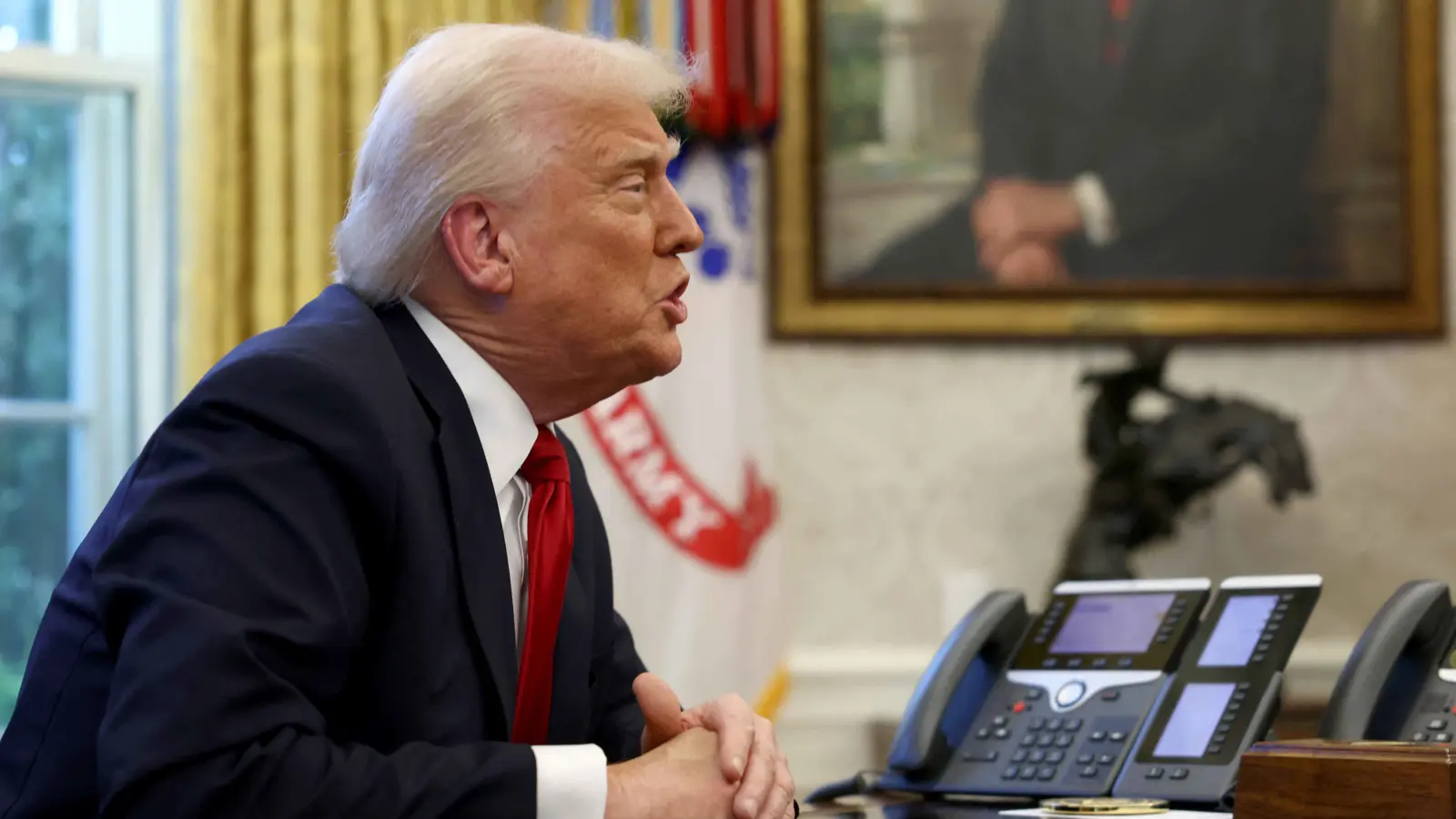 سيناتور جمهوري يكشف رأي ترامب بشأن قضية تسريبات "سيغنال"