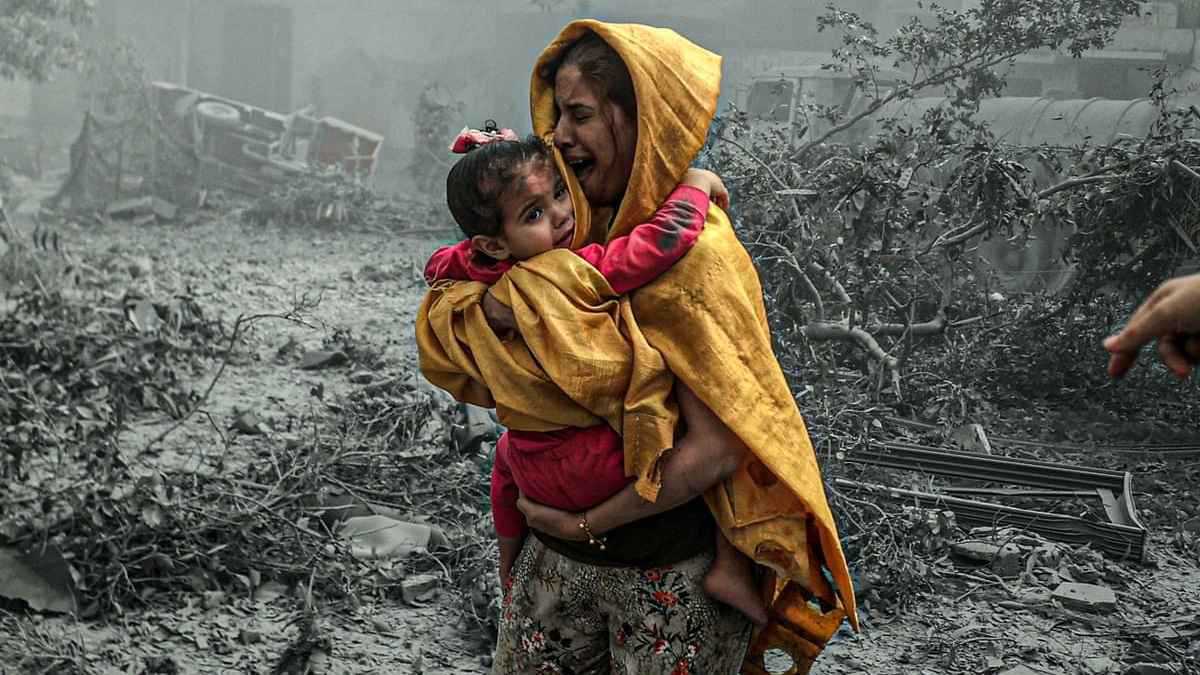 الغارديان: الحروب في غزة وأوكرانيا تدخل مرحلة "اليأس والعبث"