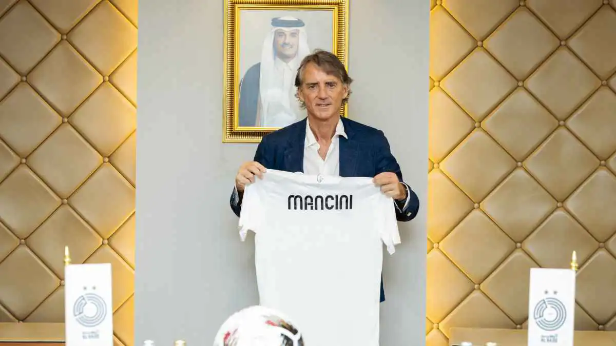 السد القطري يعلن تعاقده مع الإيطالي روبرتو مانشيني