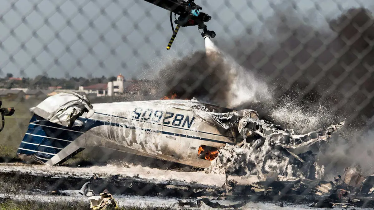 10 قتلى بتحطم طائرة صغيرة في مطار بولاية تكساس (فيديو)