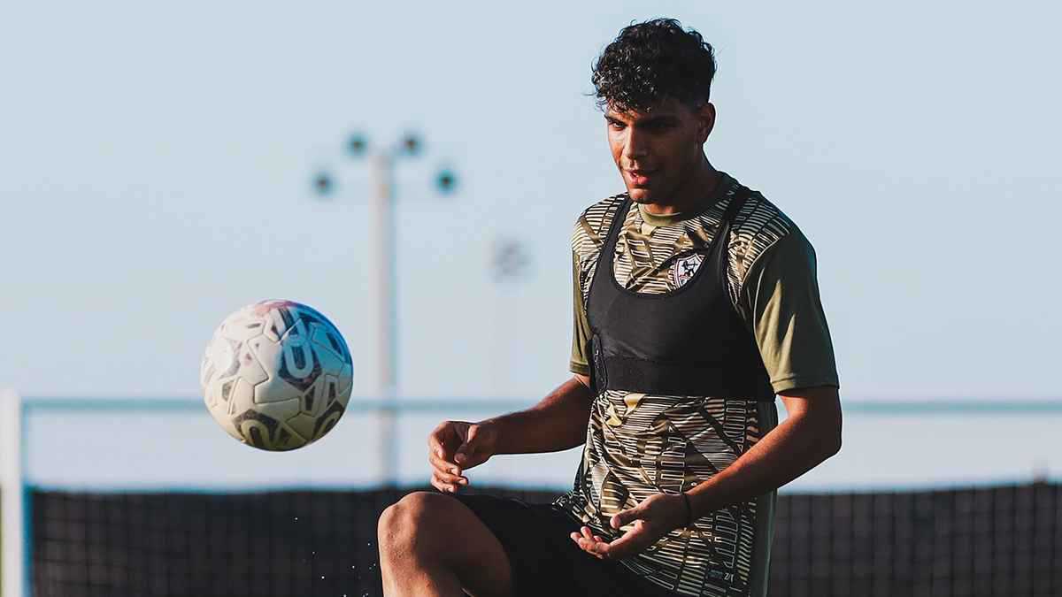 أحرج جون إدوارد وفيريرا.. مَن محمد السيد الذي فجر غضب جمهور الزمالك؟