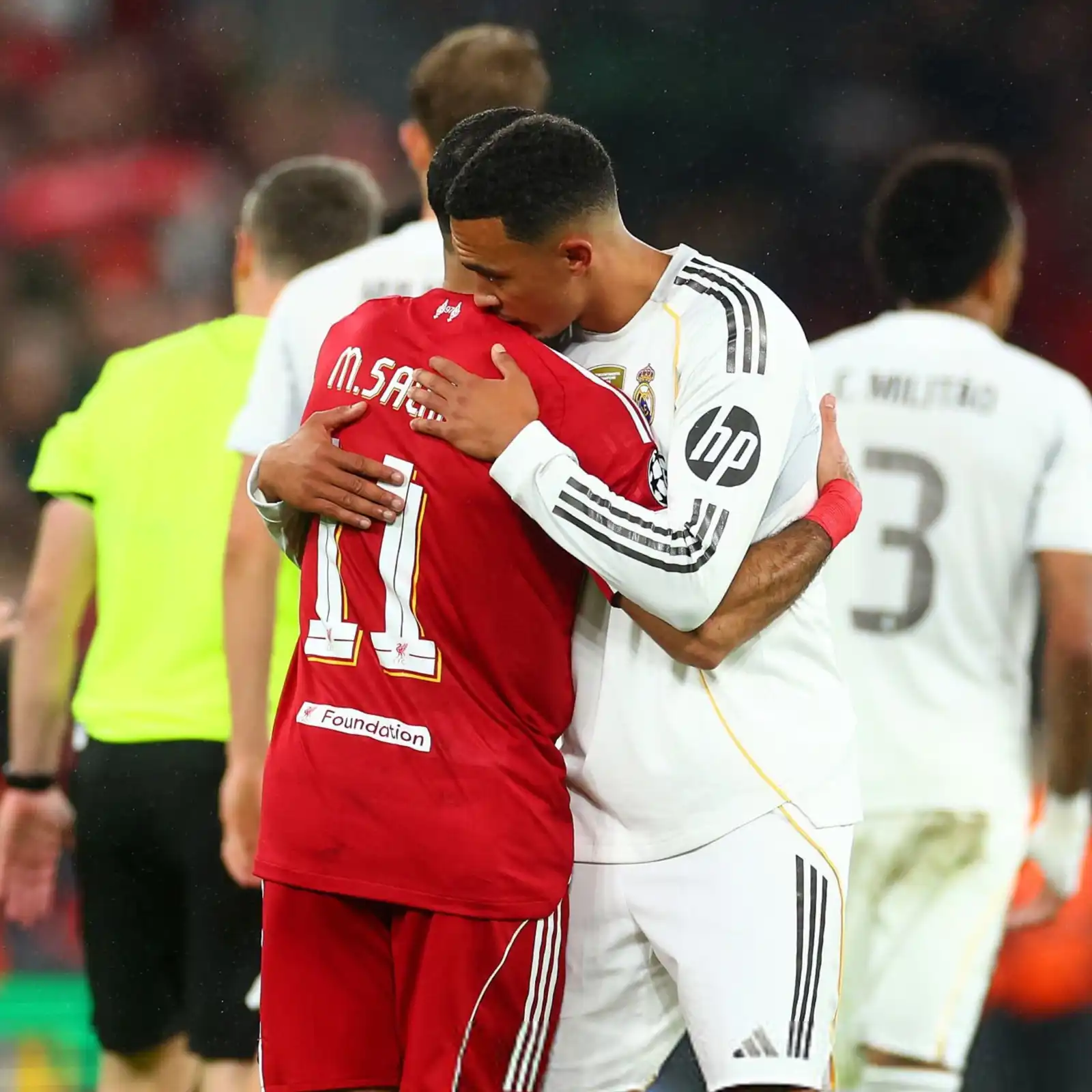 محمد صلاح مع أرنولد