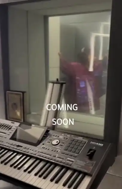 شيرين من داخل الاستوديو