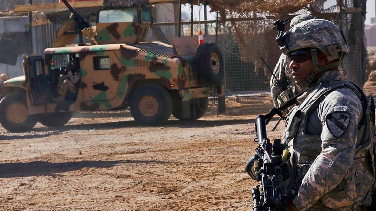 قصف صاروخي يستهدف معسكر "التاجي" شمالي بغداد