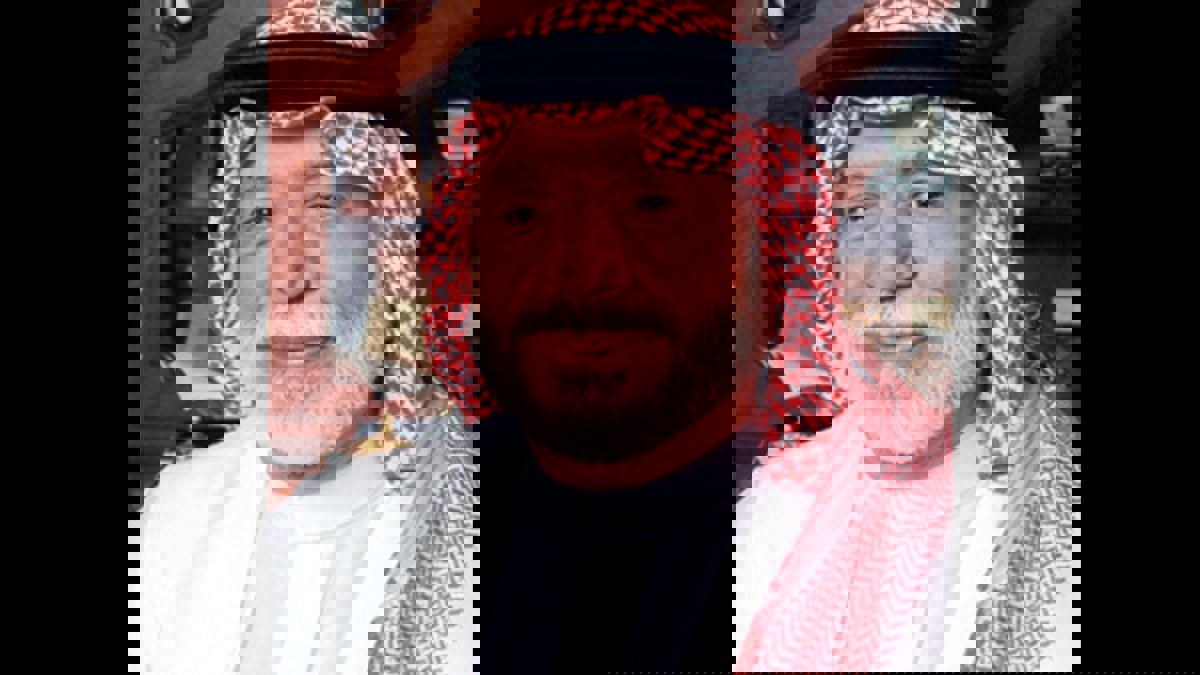 نعي واسع للأديب والمفكر السعودي عبدالمقصود خوجه