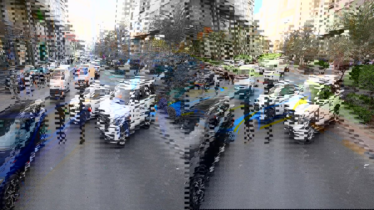 الكويت.. مسؤول يختلس 6.6 مليون دولار ويحولها إلى أحجار كريمة