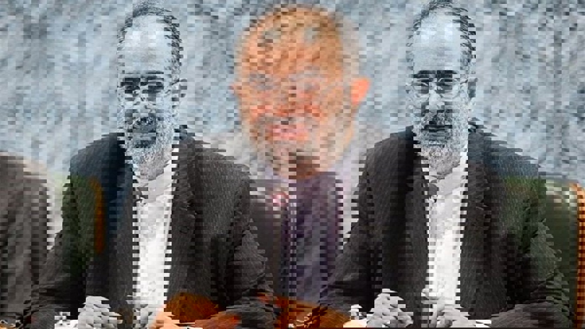 مستشار روحاني متوعدًا المحتجين: إيران ليست لبنان أو العراق