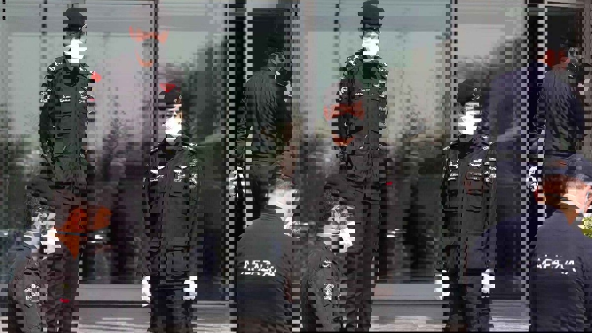 القبض على 15 شخصا وفرار آخرين بمشاجرة جماعية داخل مستشفى مبارك الكبير في الكويت