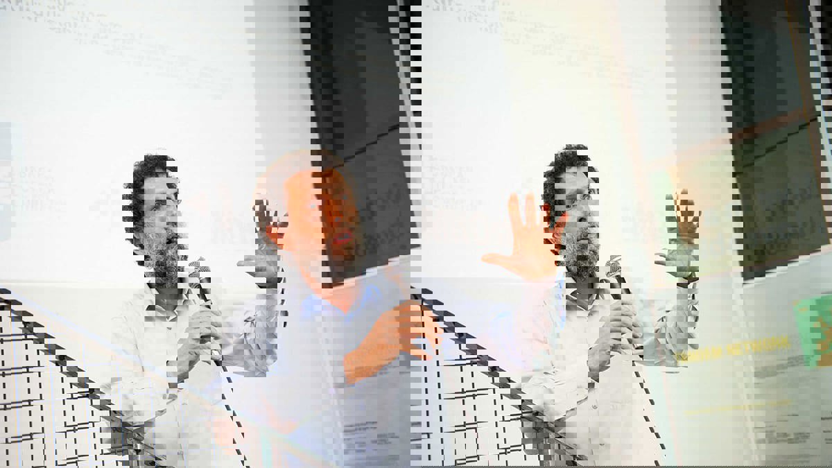 الحكم على الناشط التركي عثمان كافالا بالسجن مدى الحياة