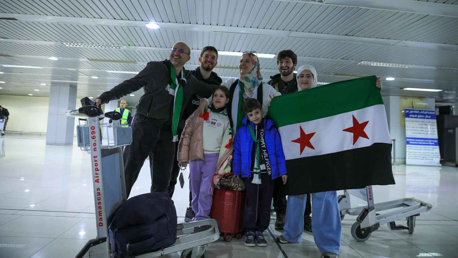 أبرزها "قيصر".. ملفات شائكة تعطل عودة اللاجئين السوريين