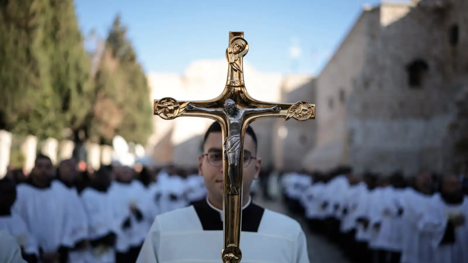 احتفالات عيد الميلاد تعود إلى بيت لحم بعد عامين من الحرب على غزة