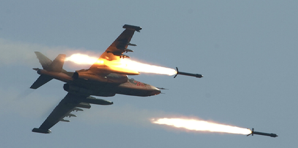 طائرات التحالف تدمر القنصلية التركية بالموصل