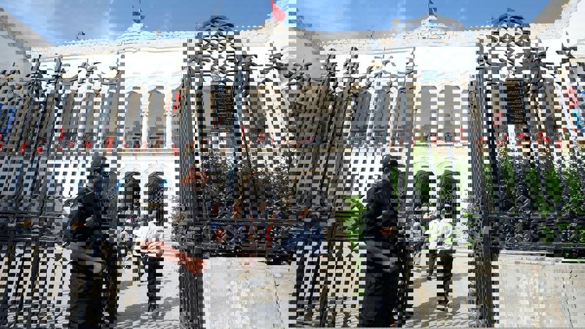 تونس.. قضية "أنستالينغو" تكشف عن تورط شخصيات نافذة بالتجسس والتآمر