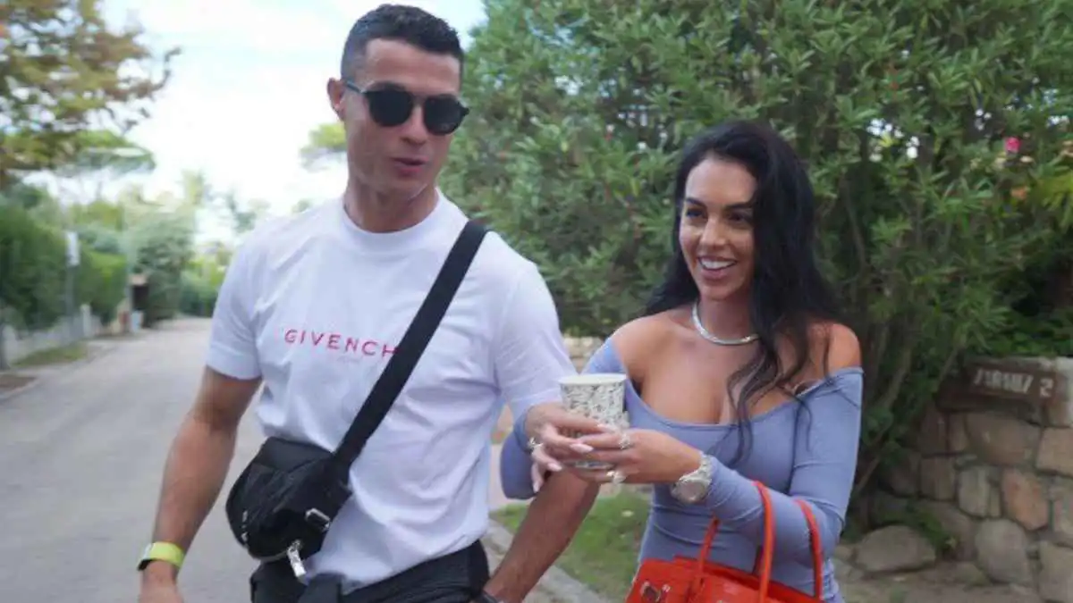 سوبر جورجيوس.. لقب جديد لخطيبة كريستيانو رونالدو (صور)