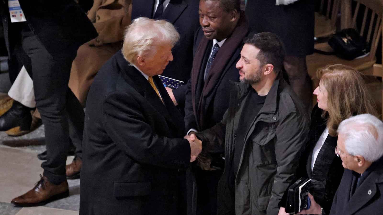 صفقة المعادن.. شروط "ملائمة" ولا ضمانات أمنية لأوكرانيا