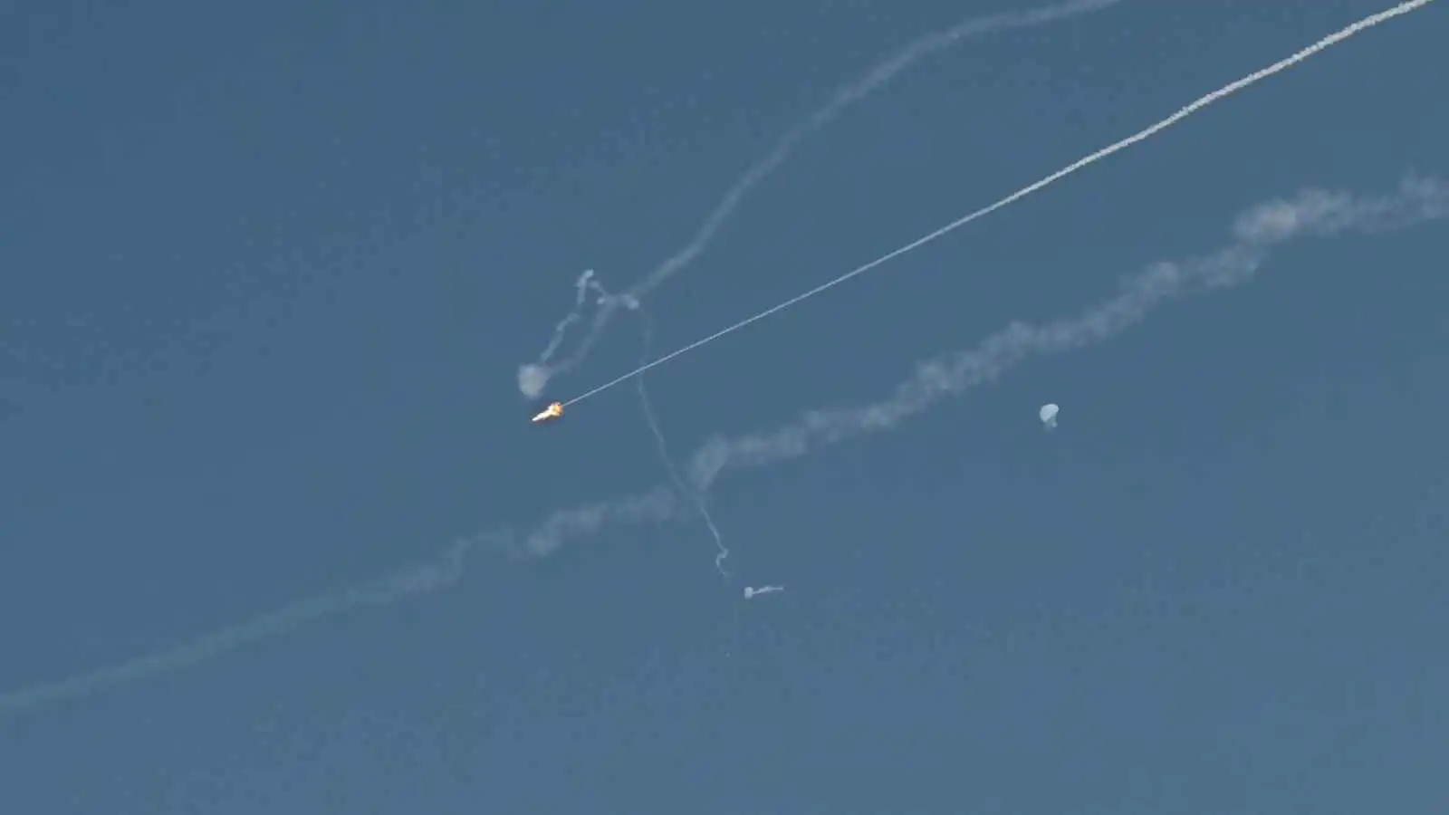 تركيا تحتج لدى إيران بشأن صاروخ باليستي اقترب من أجوائها