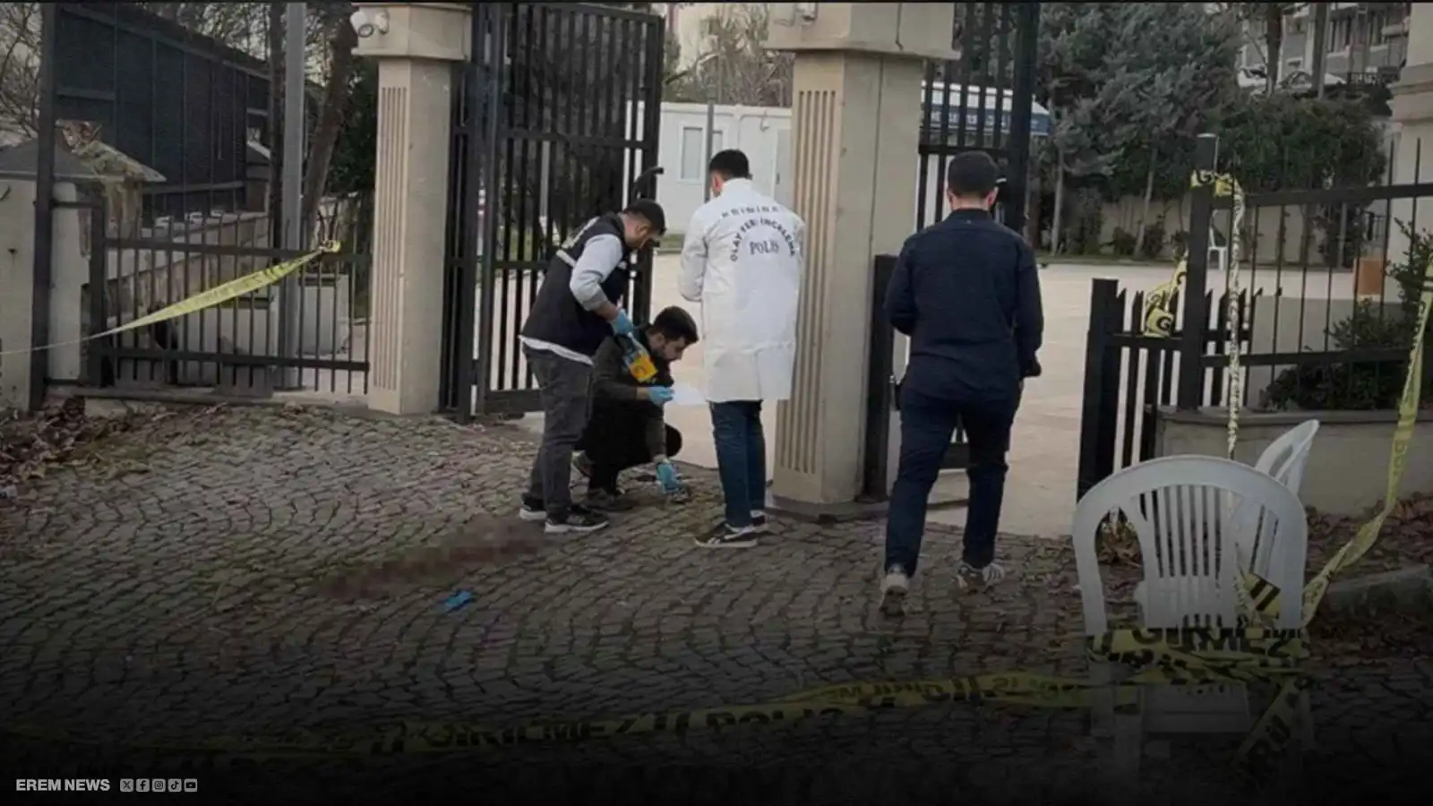 اختلفا على الميراث خلال جنازة والدتهما.. تركي يقتل شقيقه في المسجد (فيديو إرم)