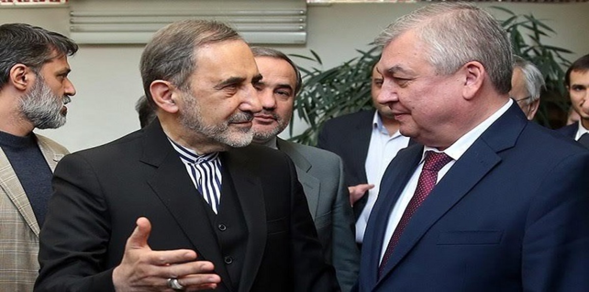 مستشار خامنئي تعليقًا على تجديد العقوبات: أمريكا انتقمت منا