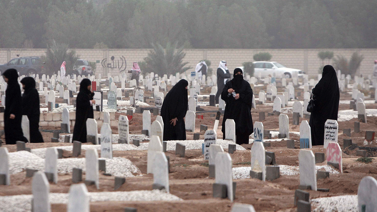 عائلات كويتية تعتذر عن تلقي التعازي وتكتفي بالاتصال بسبب كورونا