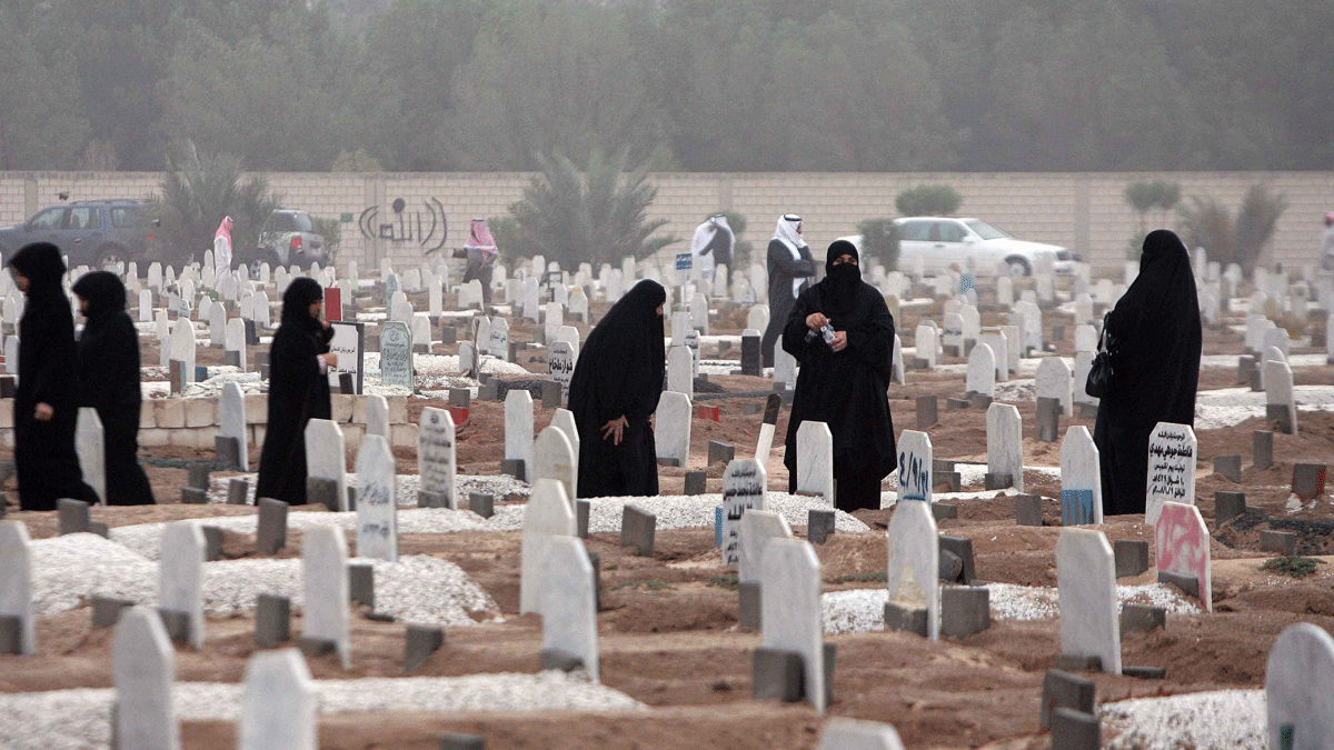 عائلات كويتية تعتذر عن تلقي التعازي وتكتفي بالاتصال بسبب كورونا