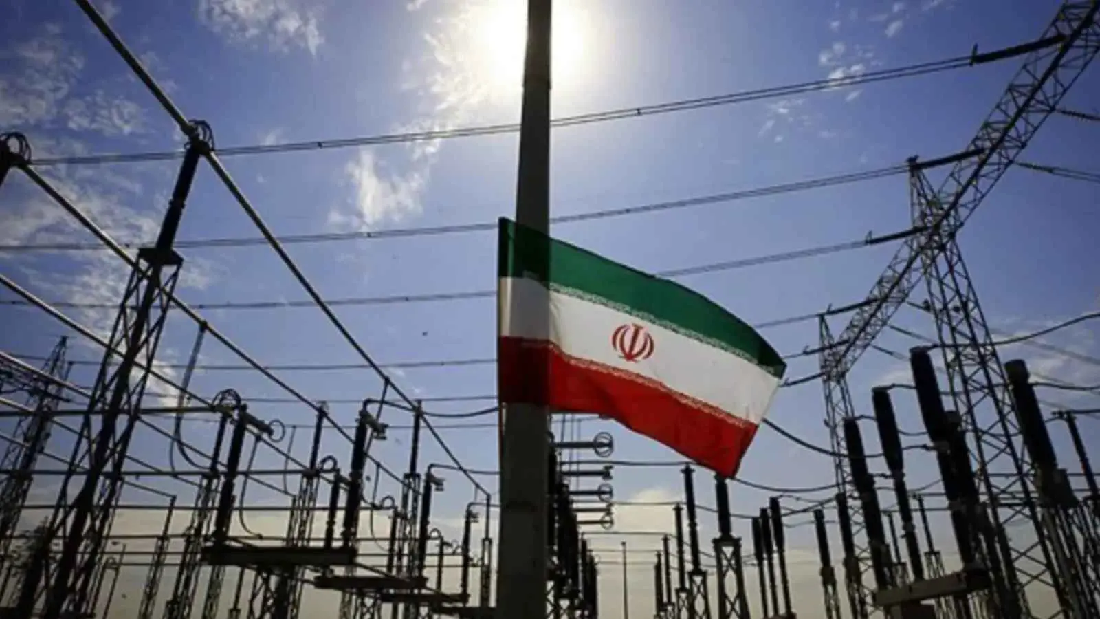 لنقص الوقود.. خطة لترشيد الكهرباء في إيران