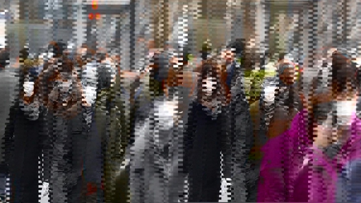 طوكيو تأمر بإغلاق المتاجر والعاصمة القديمة توقف السياحة