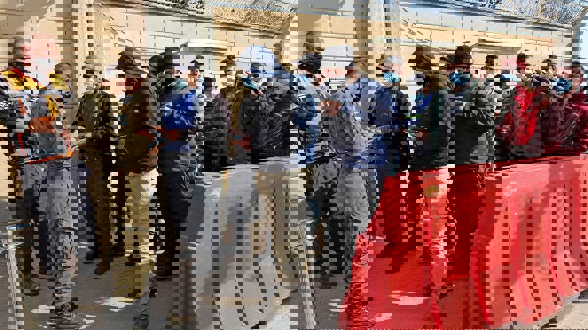 تقرير عبري: آلاف الغزيين يعملون في إسرائيل بلا حقوق