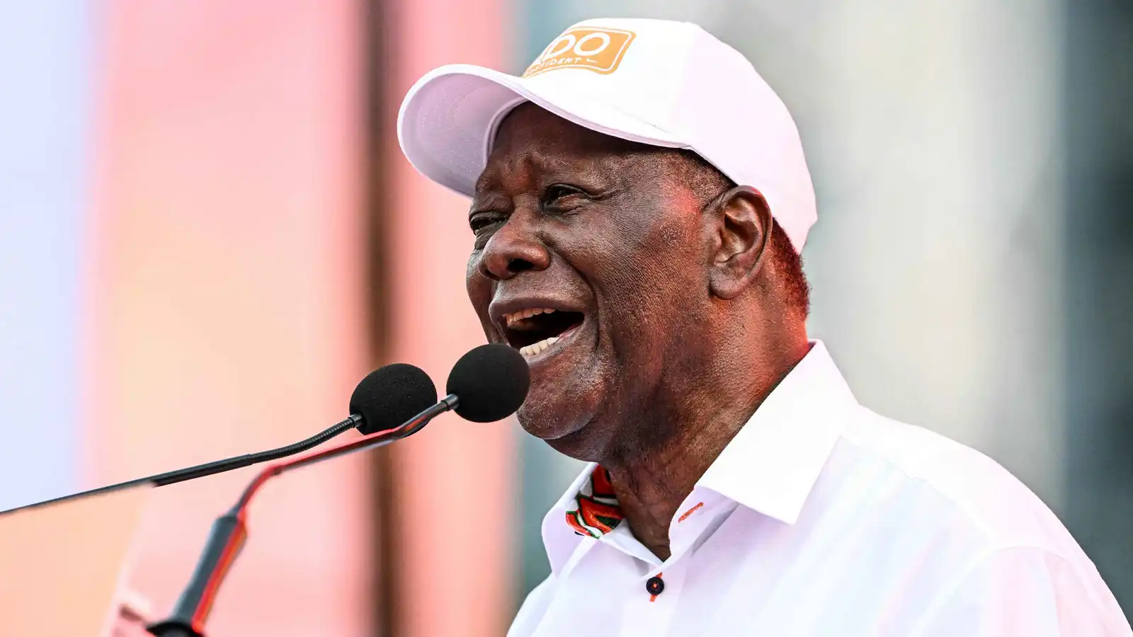 إعادة تنظيم الحقائب الوزارية.. واتارا يجمع بين الولاء والدم في ساحل العاج