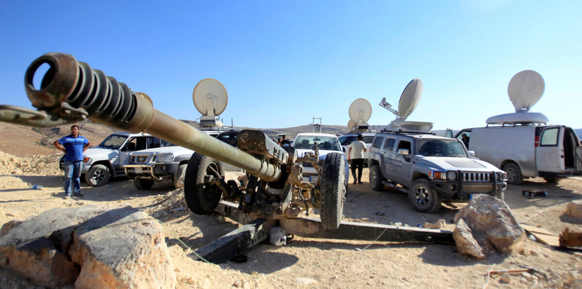 الجيش اللبناني يقصف مواقع لـ"داعش" على الحدود مع سوريا