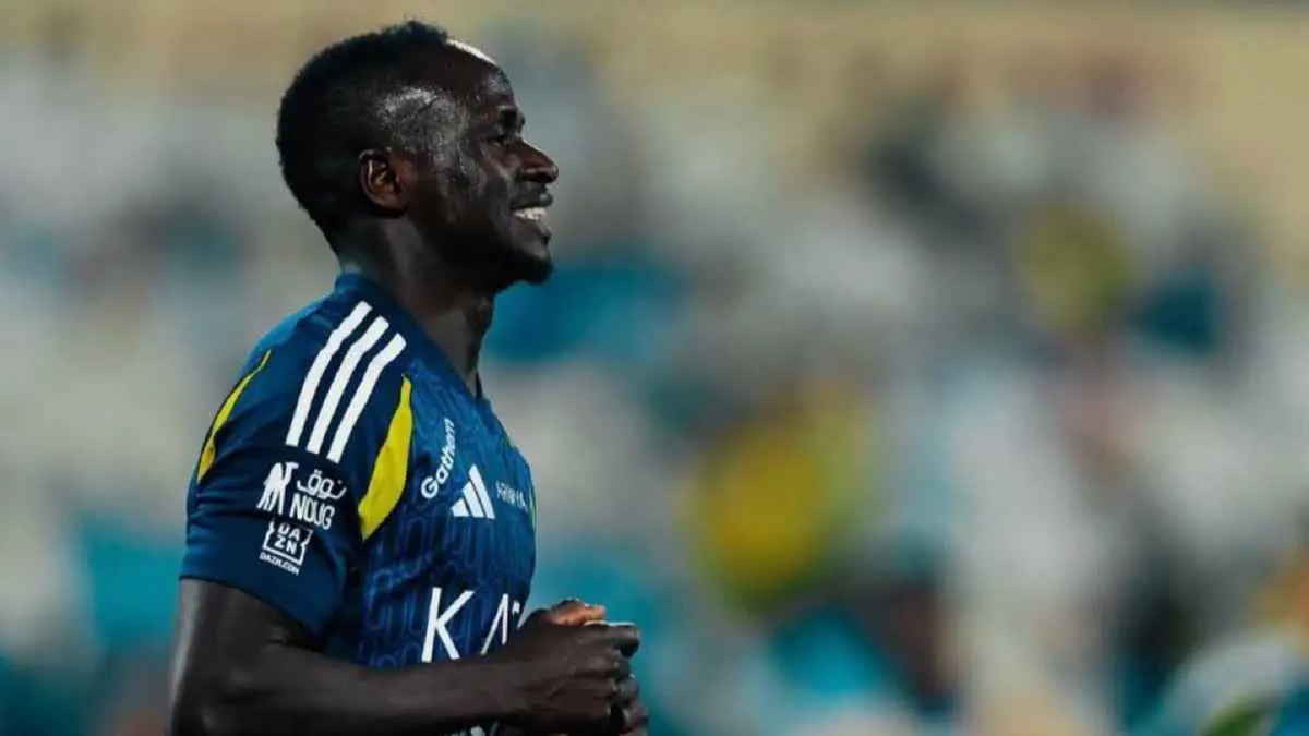 بعد التفاوض مع كومان وغرينوود.. هل سيرحل ساديو ماني عن النصر السعودي؟