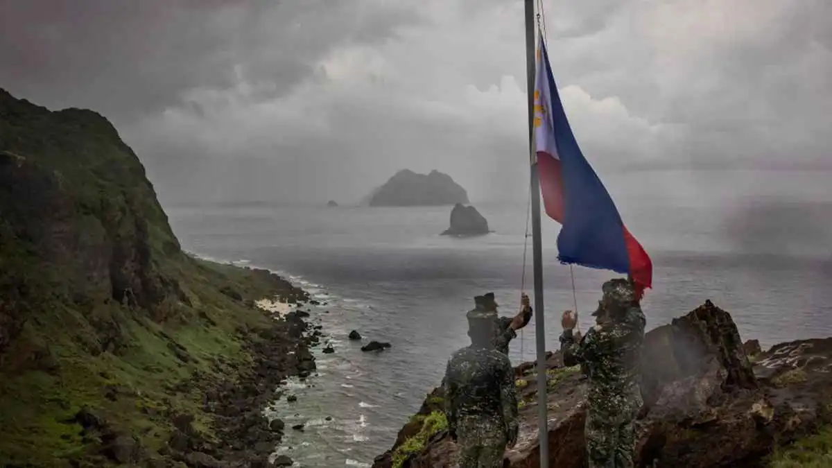 قاعدة جديدة عند الخاصرة الصينية.. ماذا تخطط واشنطن في شمال الفلبين؟