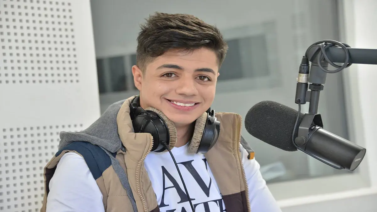 "الفضائيات العربية" يمنح المغربي إيهاب أمير لقب أفضل مغنٍ شاب لعام 2019‎