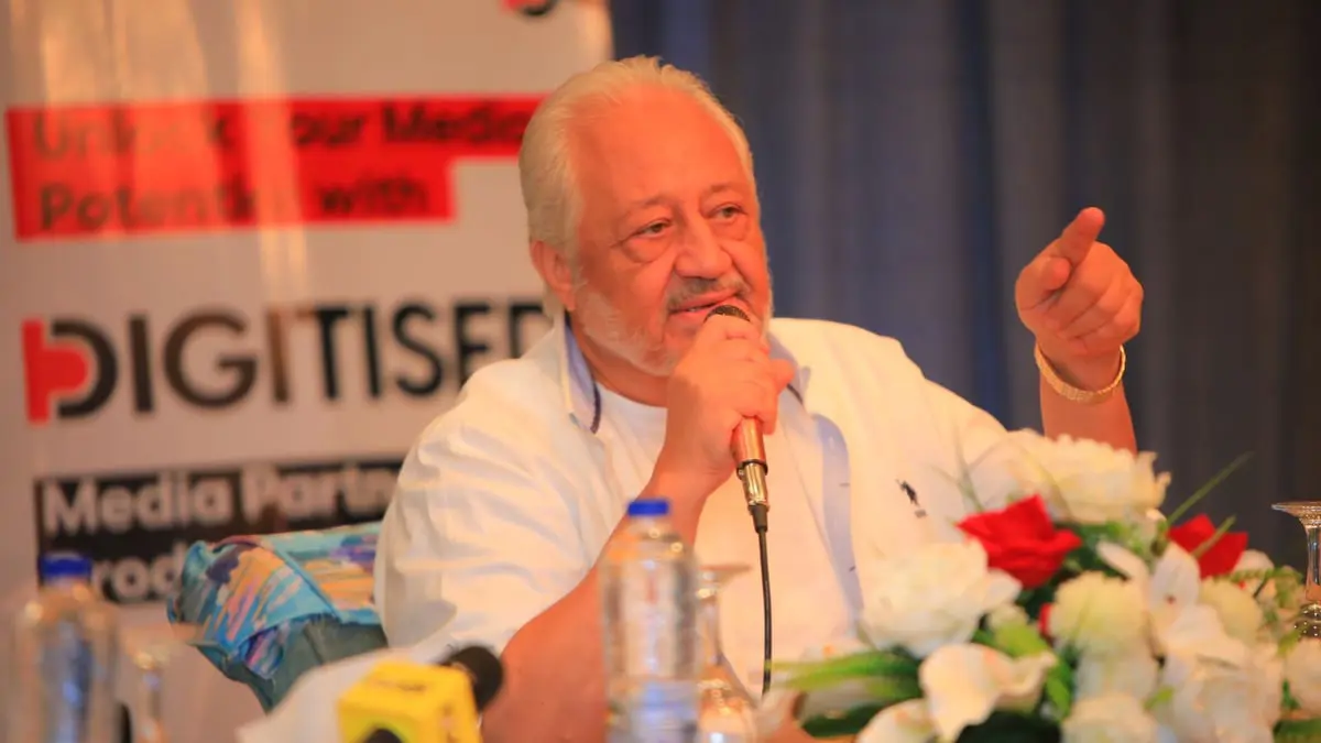 خالد زكي: "إذا أفلست سأغلق الباب على نفسي"