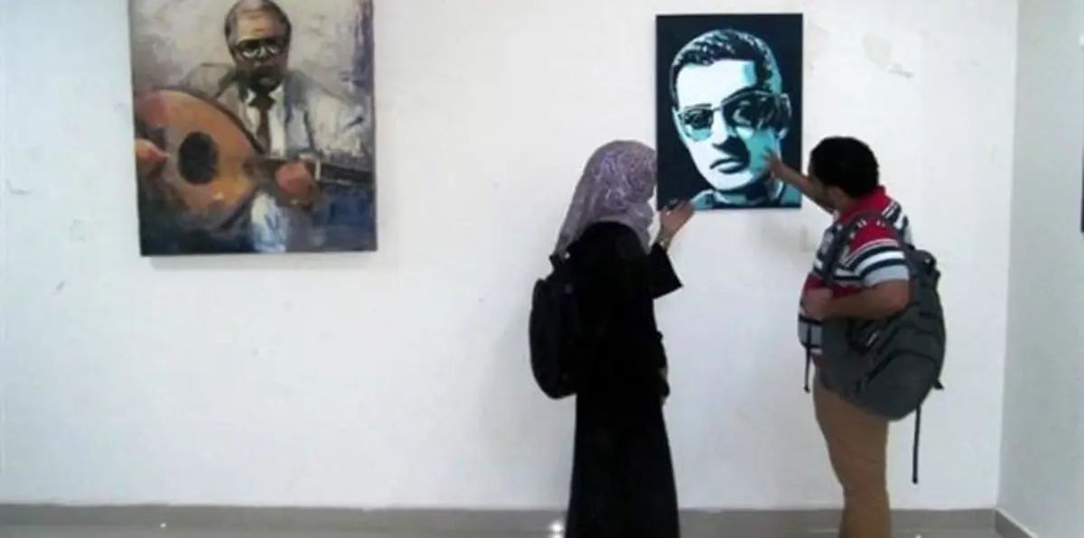 في عدن اليمنية.. طلاب يعزفون الموسيقى في فصول خالية من الدارسين