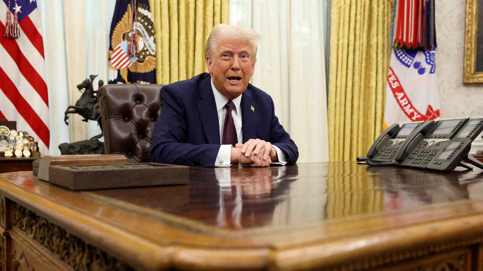 في "شهر مذهل".. ترامب يقلب الولايات المتحدة رأسا على عقب